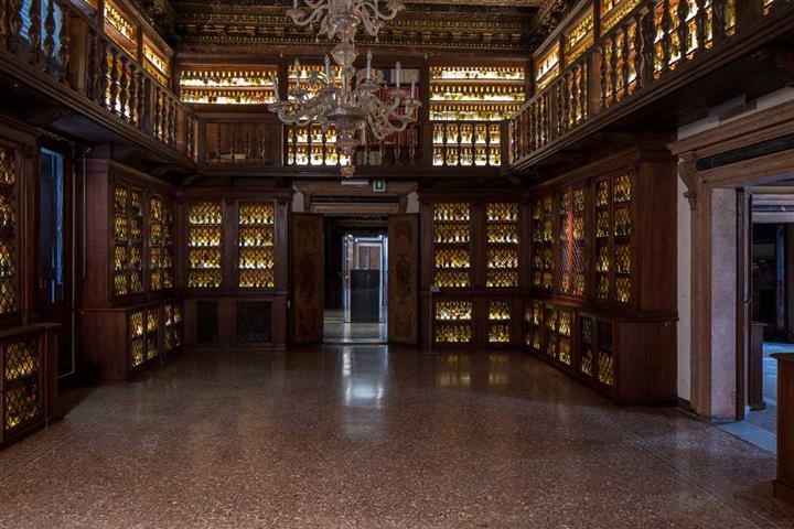 A library for José Yaque