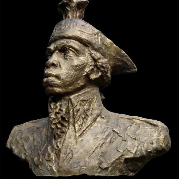 Alberto Lescay Busto de Tousaint Loverture. Bronce (Dos versiones, ubicadas en La Habana y Santiago de Cuba)