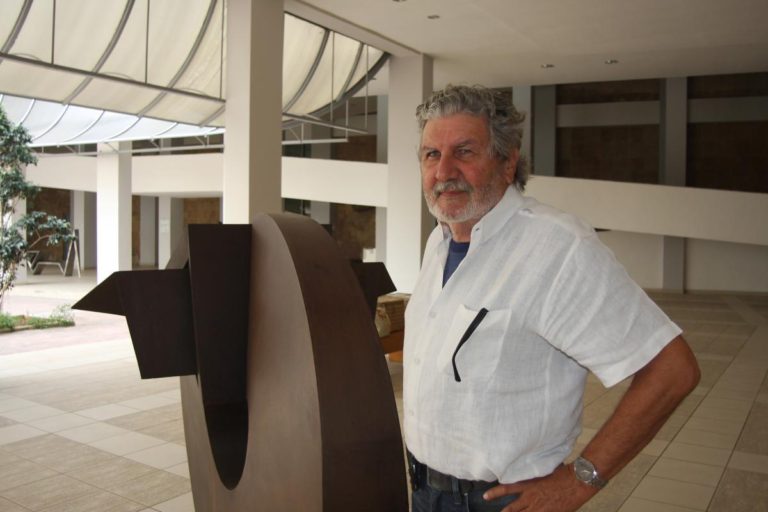 José Villa Soberón