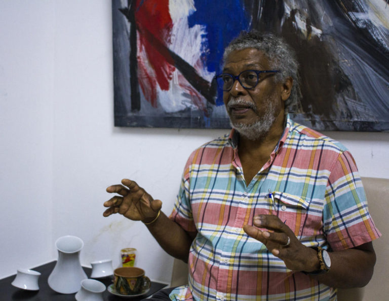 artista-escultor cubano Alberto Lescay